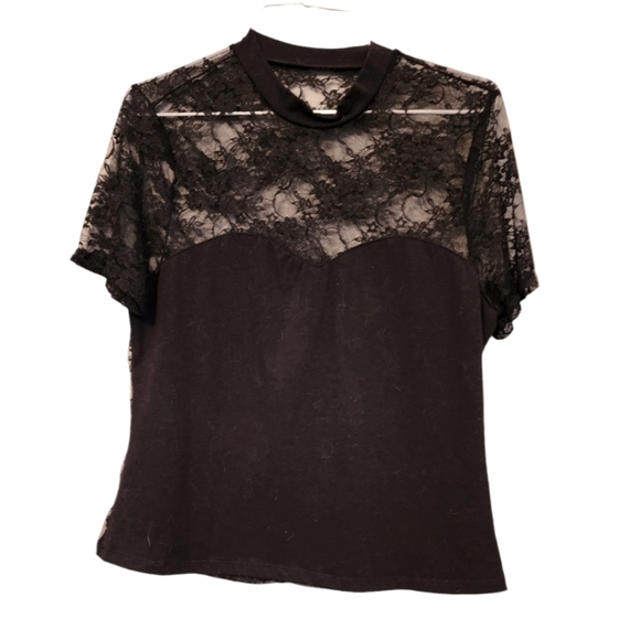 🔖Final Sale | Black Lace Top with high neck - Picture 2 of 8